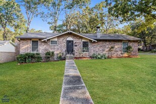 14 Woodmere Pl in Sherwood, AR - Building Photo