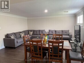 6 Jennifer Ct in Toronto, ON - Building Photo - Building Photo