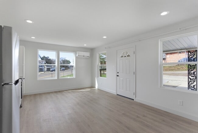 2303 Parkview Ave in Knoxville, TN - Building Photo - Building Photo