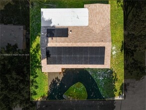 2600 NW 68th Way in Sunrise, FL - Building Photo - Building Photo