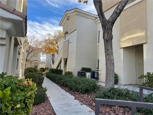 property at 1420 Red Crest Ln