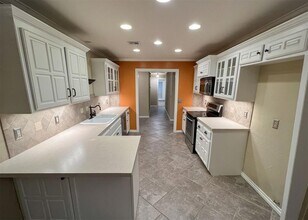 14008 Apache Dr in Edmond, OK - Building Photo - Building Photo