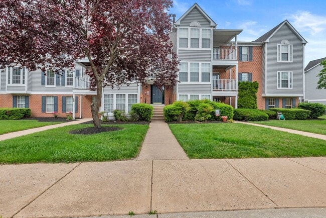 property at 38 Laurel Path Ct