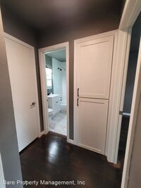 1133 E Lindsey St photo'