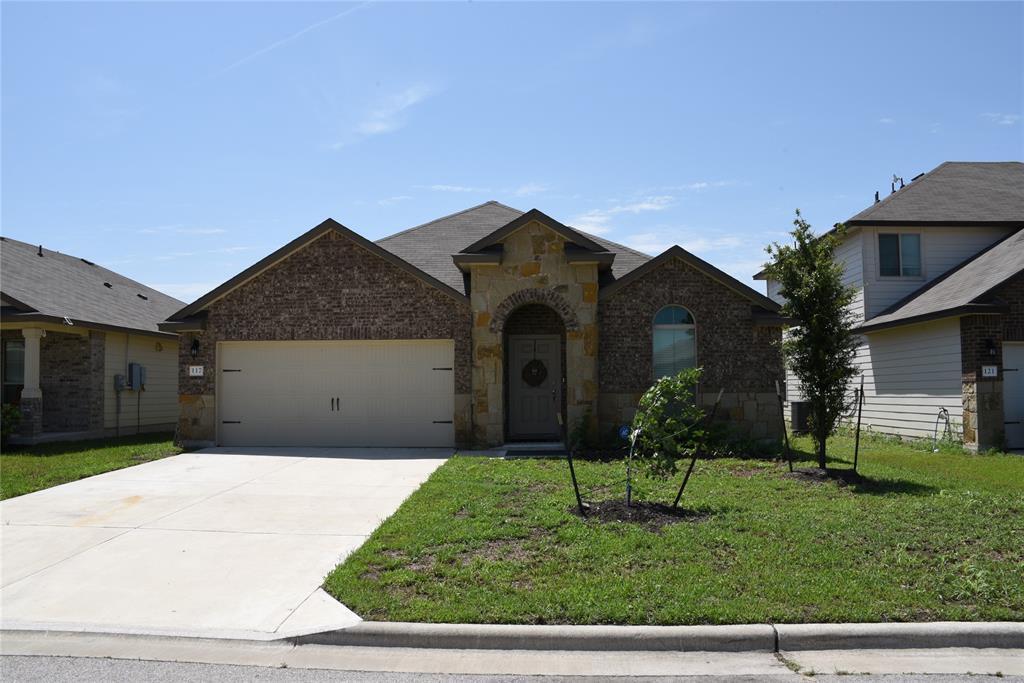 117 Kinglet Dr in Jarrell, TX - Building Photo