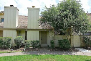 3168 Windchase Blvd in Houston, TX - Building Photo