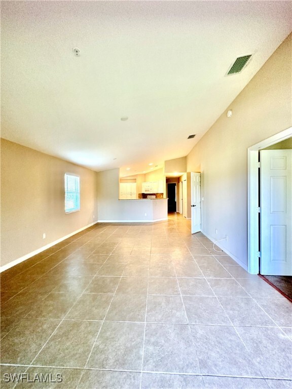 25720 Palmesta Circle in Bonita Springs, FL - Building Photo - Building Photo