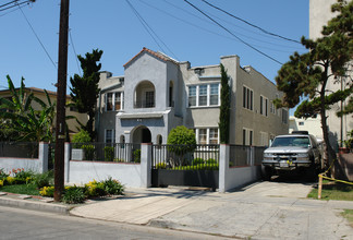 1253 N Ardmor Ave in Los Angeles, CA - Building Photo - Building Photo