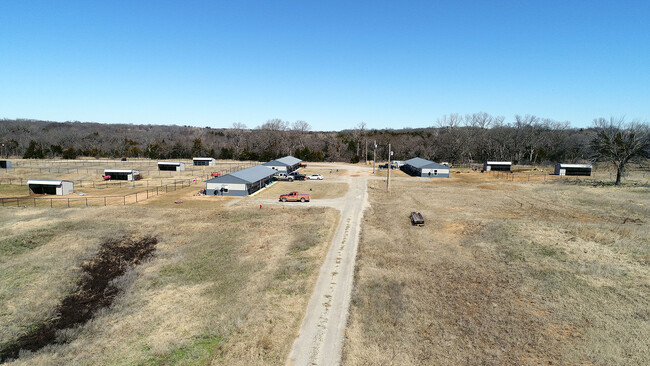 10418 S Rider Rd in Perkins, OK - Building Photo - Building Photo