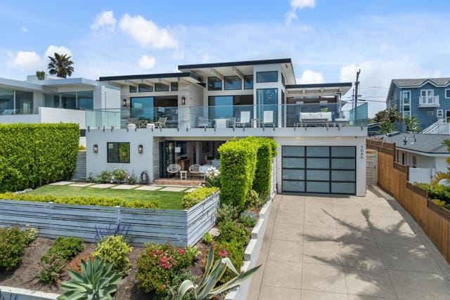 5080 Carlsbad Blvd