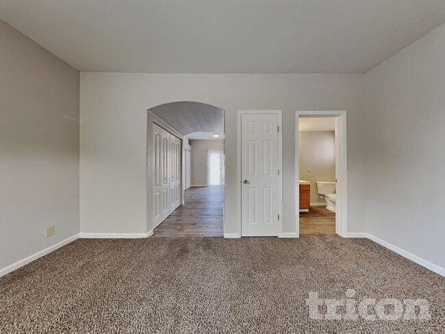 9665 Meadowstar Dr in Reno, NV - Building Photo - Building Photo