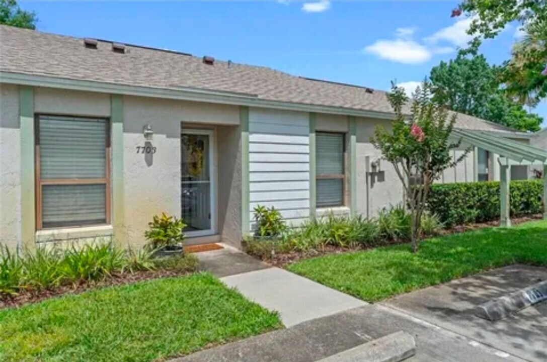 7703 Country Pl in Winter Park, FL - Building Photo