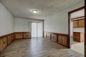 2700 Clover Glen Dr in Edmond, OK - Building Photo - Building Photo