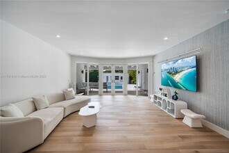 730 SW 26th Rd in Miami, FL - Building Photo - Building Photo