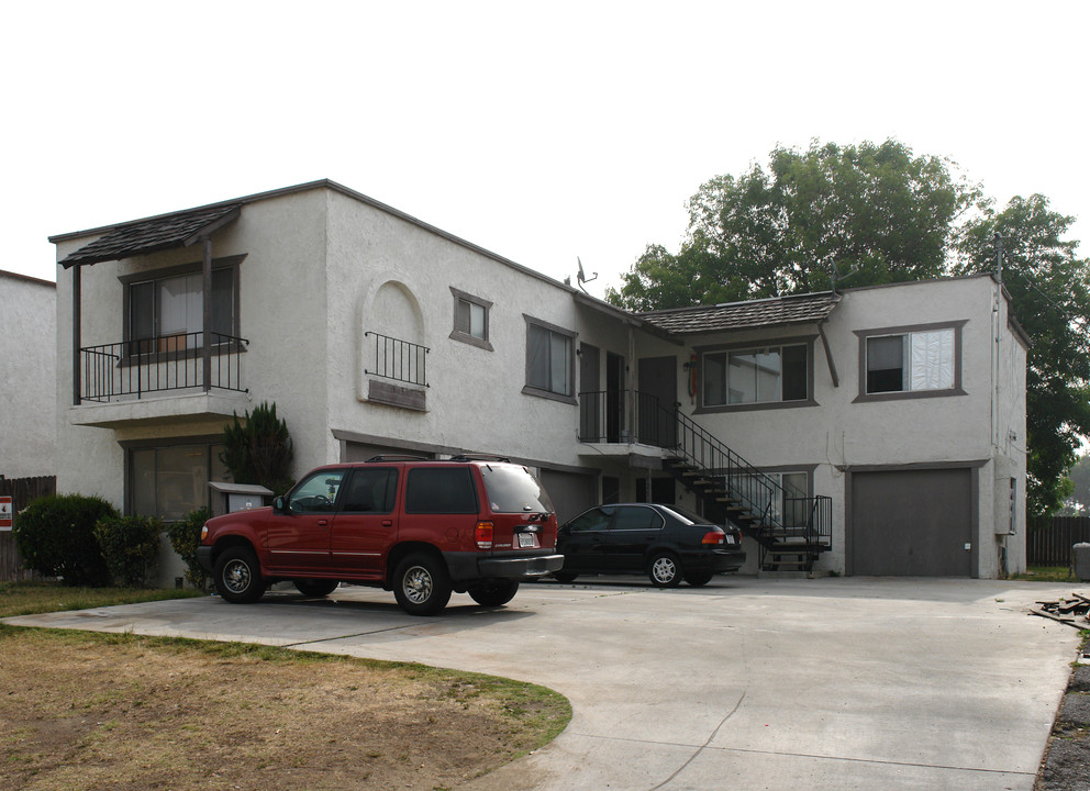 9251 Wheeler Ct in Fontana, CA - Building Photo