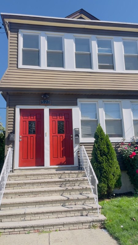 property at 523 Jackson Ave