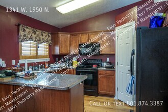 1341 W 1950 N in Clinton, UT - Building Photo - Building Photo