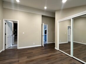 1350 Camino Cristobal, Unit A in Thousand Oaks, CA - Building Photo - Building Photo