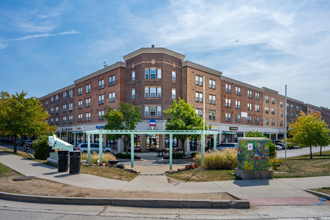 Yugo West Lafayette River Market in West Lafayette, IN - Foto de edificio