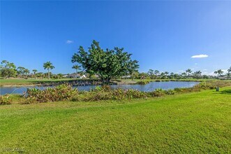 239 Torrey Pines Point in Naples, FL - Building Photo - Building Photo