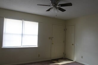 3403 Sweetbrier Rd in Albany, GA - Building Photo - Building Photo