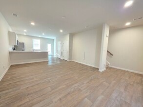 426 Creekbed Cir in Salisbury, MD - Building Photo - Building Photo