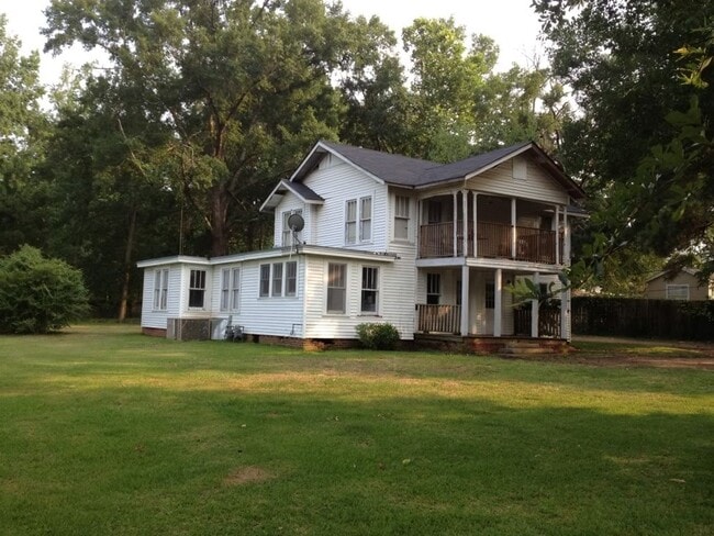 property at 1601 E California Ave