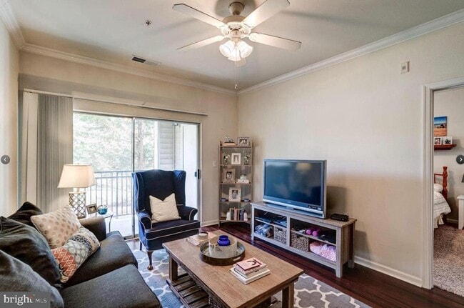 12957 Centre Park Cir in Herndon, VA - Building Photo - Building Photo