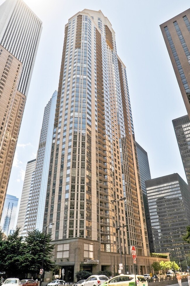 property at 222 N Columbus Dr