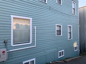 1556 Northwest Ballard Way in Seattle, WA - Building Photo - Building Photo