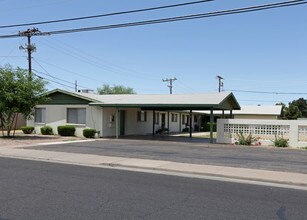 Sherwood Apartments in Mesa, AZ - Foto de edificio - Building Photo