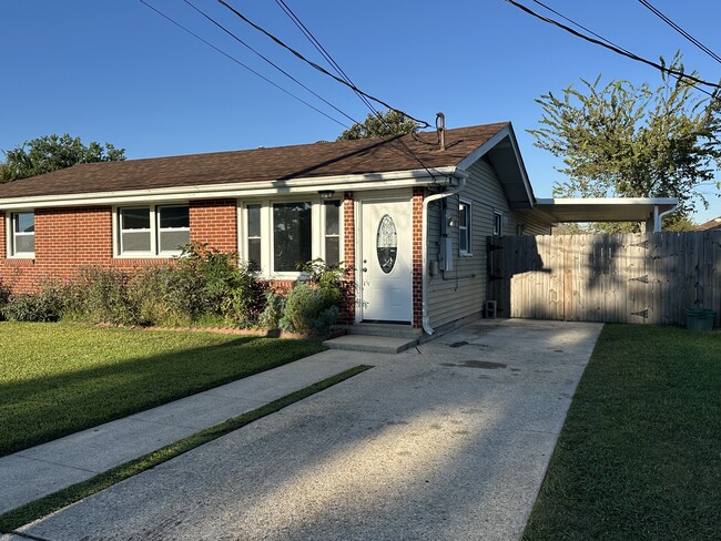 property at 216 Grove Ave