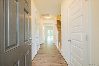 18433 Palisades Ct in Moseley, VA - Building Photo - Building Photo