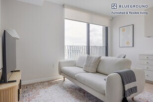 200 Mesnager St in Los Angeles, CA - Building Photo