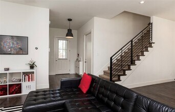 306 NW H St in Bentonville, AR - Building Photo - Building Photo