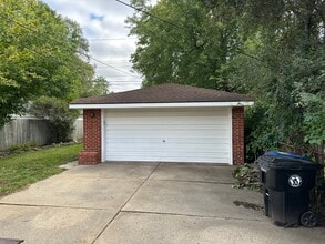 20524 Fox in Redford, MI - Foto de edificio - Building Photo