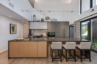 1341 E Pomelo Grove Ln in Phoenix, AZ - Building Photo - Building Photo