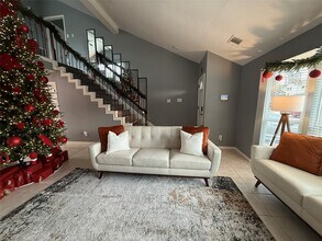 12822 Skyknoll Ln in Houston, TX - Building Photo - Building Photo