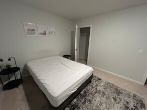 125 E Sunrise Ln in Summerville, SC - Foto de edificio - Building Photo