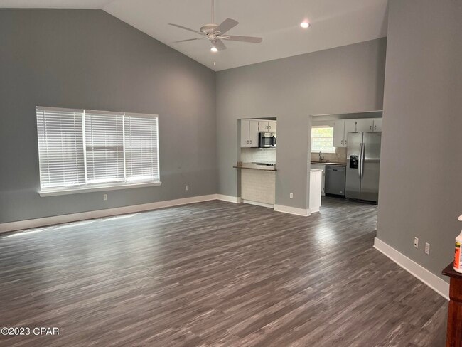 property at 319 N Cove Blvd