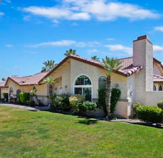 42270 Lima Hall Rd in Bermuda Dunes, CA - Foto de edificio