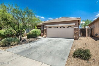 4618 W Cottontail Rd in Phoenix, AZ - Foto de edificio - Building Photo
