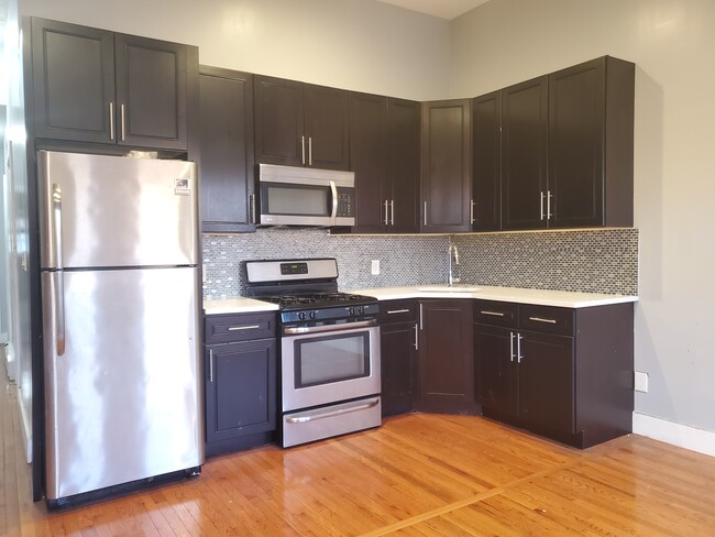 581 Bramhall Ave, Unit 2