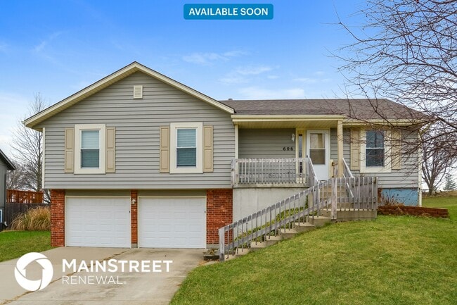 property at 606 S Sunset Ln