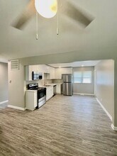 2756 Coronet Way in Charlotte, NC - Building Photo - Building Photo