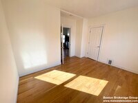 19 Eastman St photo'