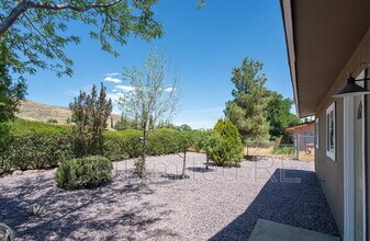 3141 N Prescott E Hwy in Prescott Valley, AZ - Foto de edificio - Building Photo