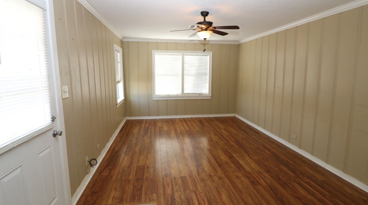 209 17th St N in Pell City, AL - Building Photo
