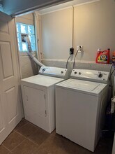 2808 Banksville Ave in Pittsburgh, PA - Foto de edificio - Building Photo