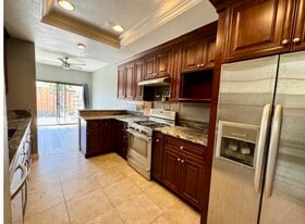 5353 Aztec Dr in La Mesa, CA - Building Photo